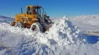 
عملیات برف روبی در محور‌های کوهستانی اردبیل

