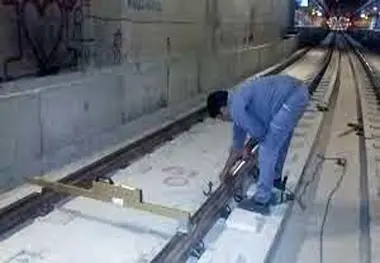 مشکلات عجیب کارگران نگهداری خط و ابنیه فنی راه آهن در پروژه مترو هشتگرد