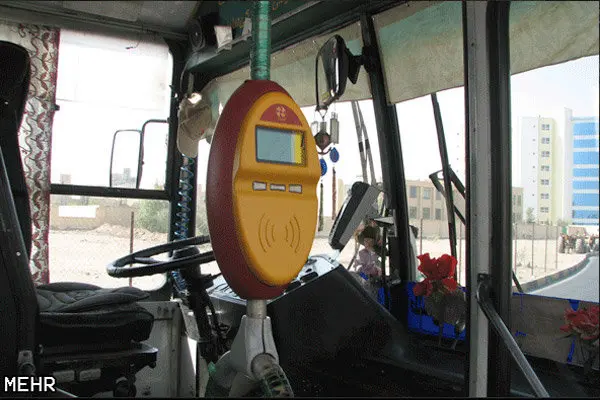 ۷۰ درصد کرایه اتوبوس‌های درون شهری قم با کارت بلیط پرداخت می‌شود