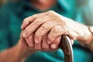نگاهی به چالش‌ های شیرین دوران سالمندی همزمان با هفته تکریم سالمندان