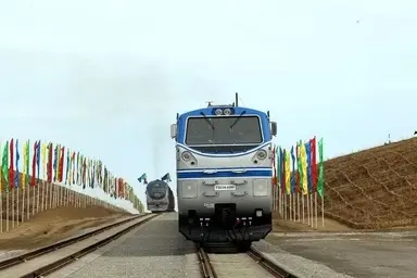 سرخس، نقطه طلایی ترانزیت شرق به غرب | زمان حمل کالا از چین به ۱۷ روز رسید
