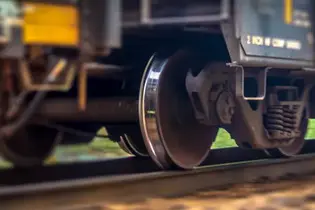 دستگاه کنترل کیفیت چرخ های قطار بومی سازی شد