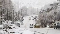 بارش برف و باران در محورهای چالوس و هراز/ ترافیک نیمه‌ سنگین در آزادراه کرج - قزوین