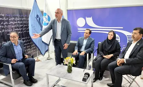  آیین امضای تفاهم نامه بین انجمن شرکت های حمل و نقل ریلی و شرکت بیمه معلم در حوزه بیمه تعهد پرداخت حقوق ورودی