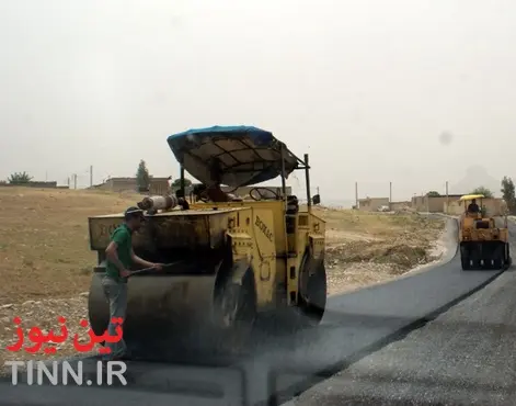 بهسازی و روکش آسفالت ۵۷ کیلومتر راه روستایی در استان ایلام