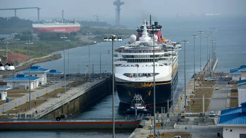 عبور نخستین کشتی کروز از کانال‎توسعه‎یافته پاناما