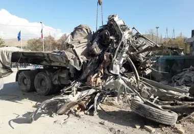 واکاوی تصادفات عجیب و پی در پی کامیون ها در جاده حاجی آباد سیرجان  