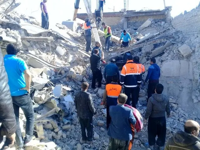 
تعداد جان باختگان زلزله استان کرمانشاه به 328 نفر رسید
