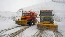 همزمان بارژه ماشین آلات راهداری ،آغازطرح زمستانی راهداری نیزکلید خورد.