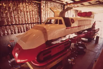 Hovertrain؛ قطار راکتی (7)