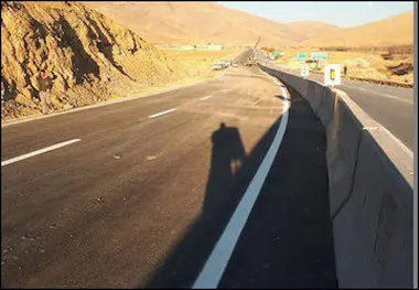 احداث جاده‌های جدید در خوزستان سبب کاهش ترافیک و حوادث شده است 