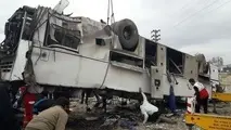 تصادف سرویس مدرسه با ۲۵ مسافر