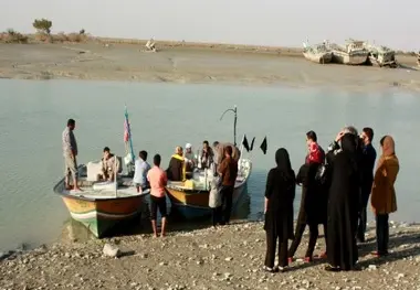 برگزاری نخستین دوره آموزشی ایمنی قایق های تفریحی در خورآذینی سیریک