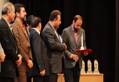 نشان خلاقیت و نوآوری برای مدیریت ارتباطات و بین الملل شرکت بهره برداری متروی تهران