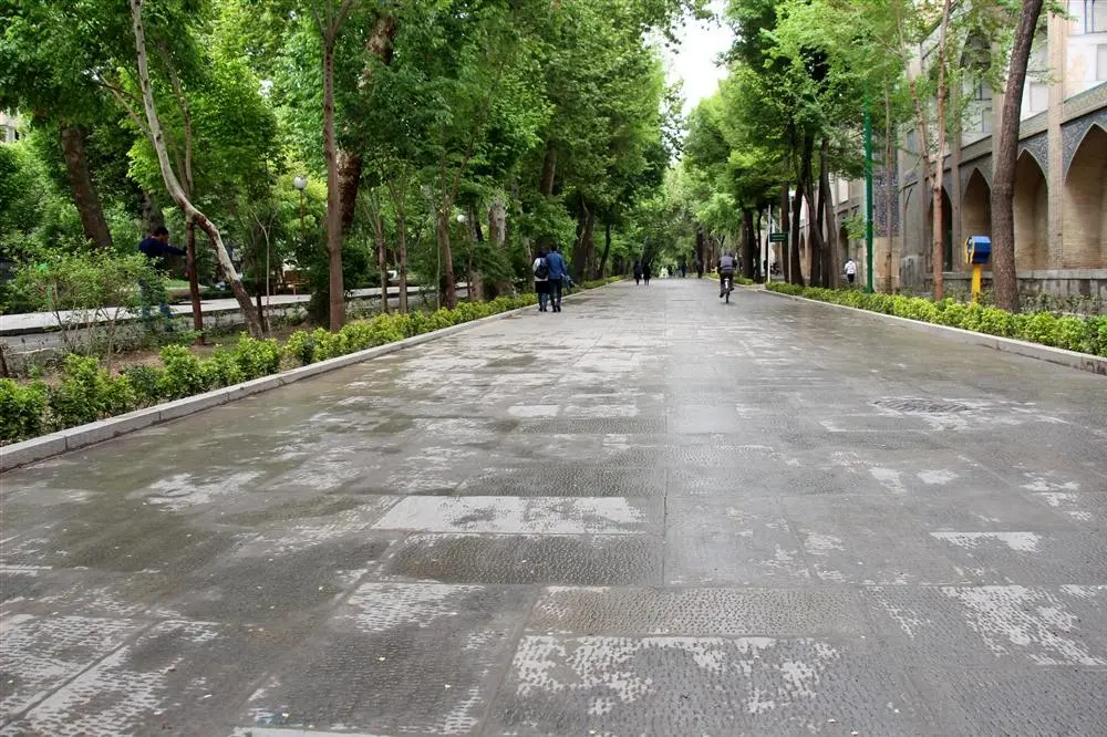 بیش از 150 میلیارد تومان پروژه خیابان سازی و پیاده روسازی در اصفهان فعال است