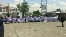 اعتراض رانندگان به عدم تحویل به موقع خودروها توسط سایپا دیزل+ عکس
