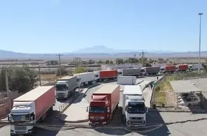 راهکار مجلس برای رفع معطلی رانندگان ترانزیت و ترافیک کامیون‌ ها در مرز بازرگان