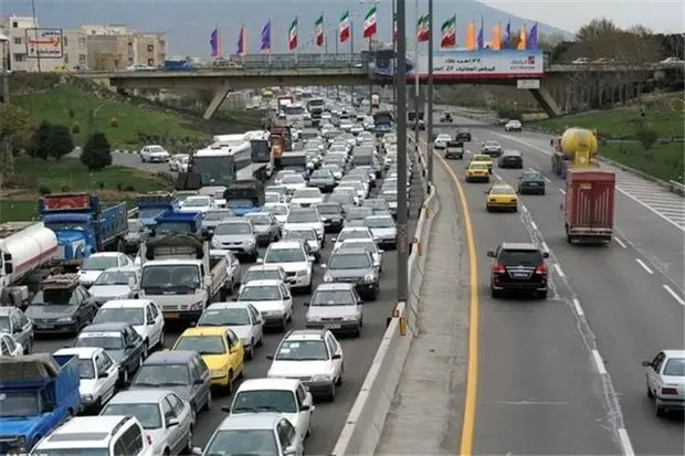 ترافیک در جاده های استان قزوین نیمه سنگین است