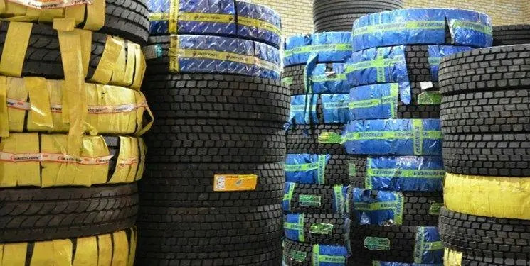 رانندگان زنجانی هفت هزارو ۲۵۰ حلقه لاستیک دریافت کردند