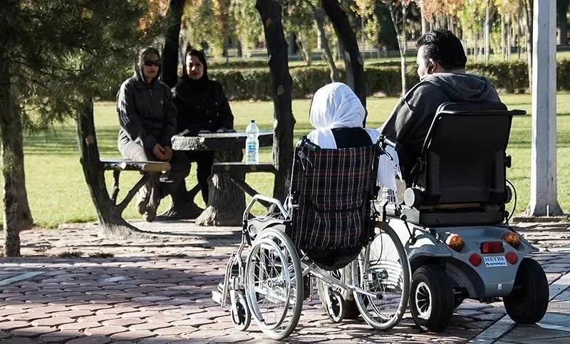 برگزاری برنامه «سفیران نشاط» ویژه روز معلولین در متروی تهران