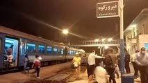 ماجرای توقف قطار گردشگری شیرگاه در ایستگاه فیروز کوه 