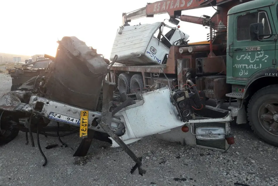  یک نقطه پرحادثه در هرمزگان باعث مرگ راننده کامیون شد + عکس