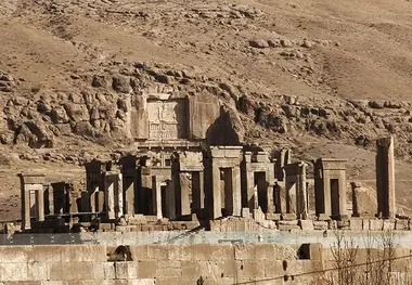 چگونگی بازدید از آثار تاریخی تبدیل به یک فرهنگ شود/ چالش‌های بناها و محوطه‌های تاریخی و بازدیدکنندگان نوروزی 