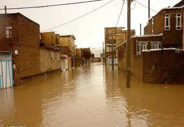 آغاز عملیات امداد رسانی به سیل‌زدگان پلدختر