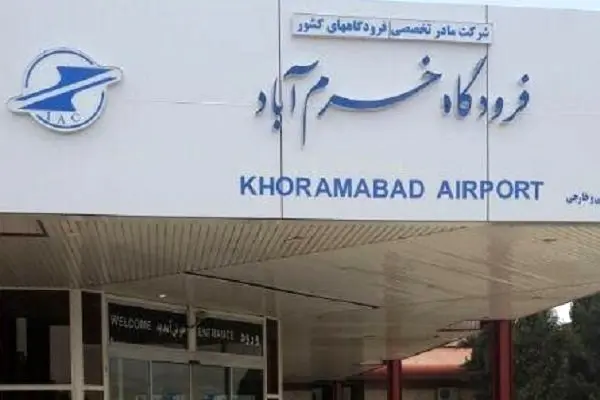 تسهیل خدمت رسانی به افراد توانخواه با خودروی حمل بیمار در فرودگاه خرم‌آباد