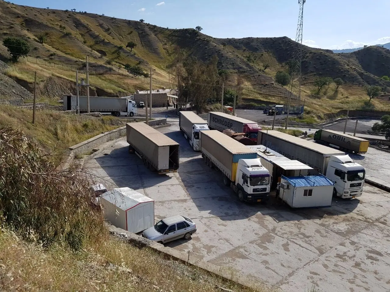 تردد کامیون‌ها در مرز نوردوز- مغری به وضعیت عادی بازگشت 
