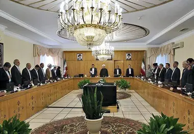 نمره 100 صاحبنظر به تیم اقتصادی