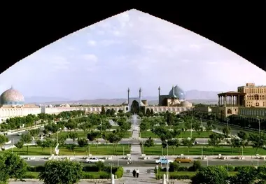 Isfahan: The unwonted treasure in the heart of Iran