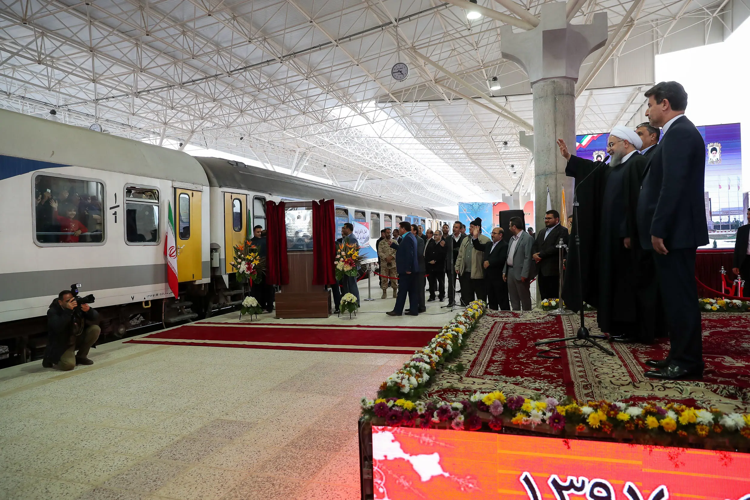 رییس‌جمهور، راه‌آهن مراغه-ارومیه را افتتاح کرد