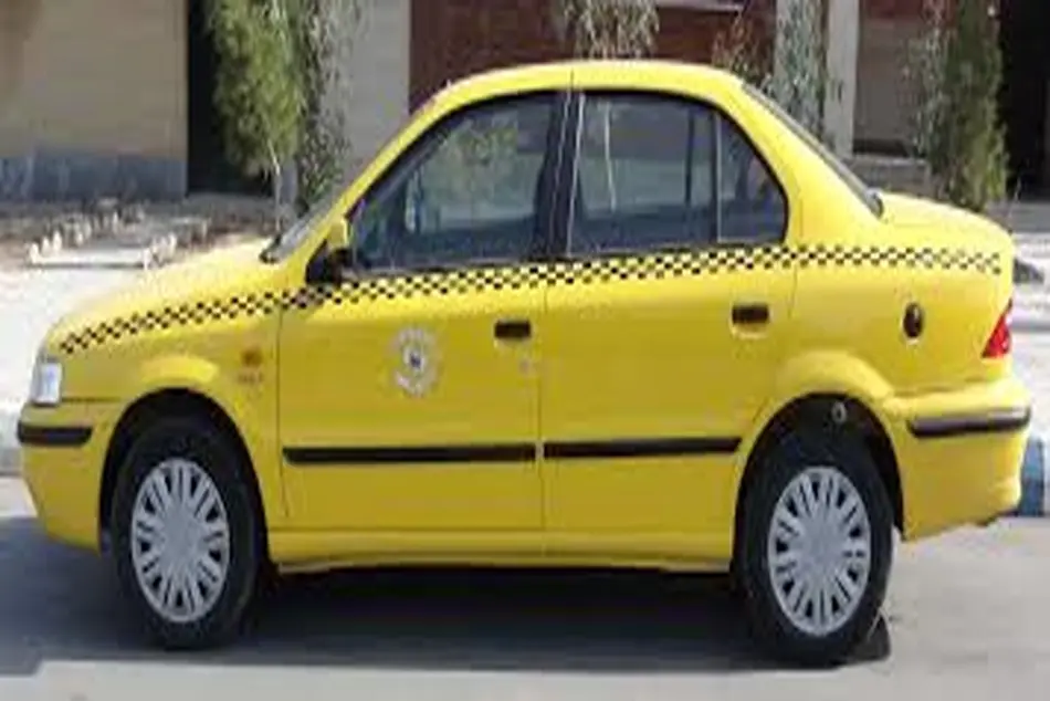 اعتصاب رانندگان تاکسی در مقابل شهرداری بیدستان قزوین 