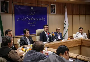 (تصاویر) نشست خبری مدیر عامل سازمان تاکسیرانی تهران