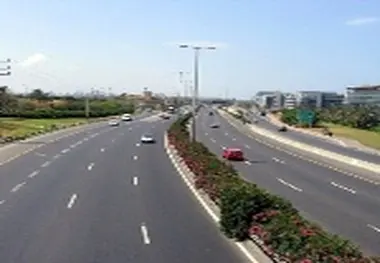 عوارض ۶ آزادراه گران شد