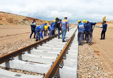 انجام ۸۰ درصد فعالیت های آغاز به کار راه آهن خوزستان - اصفهان