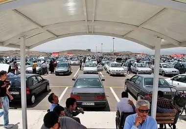 انتقاد تند روزنامه جمهوری اسلامی از عدم مدیریت بازار خودرو توسط دولت
