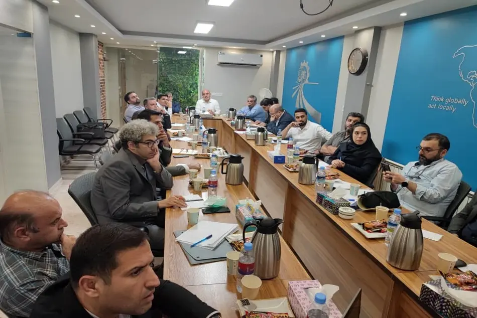 بررسی تصویبنامه گواهی سپرده خاص برای تامین و نوسازی ناوگان ریلی