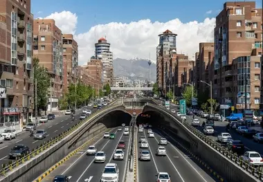 بازگشت ترافیک به تهران: قرنطینه شکسته شد!