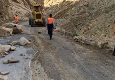راه ارتباطی ۳۵ روستای الیگودرز بازگشایی شد