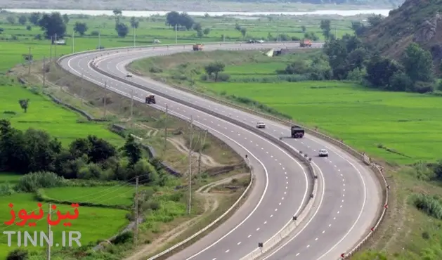 تردد روزانه بیش از ۳۰ هزار وسایل نقلیه از آزادراه قزوین - رشت