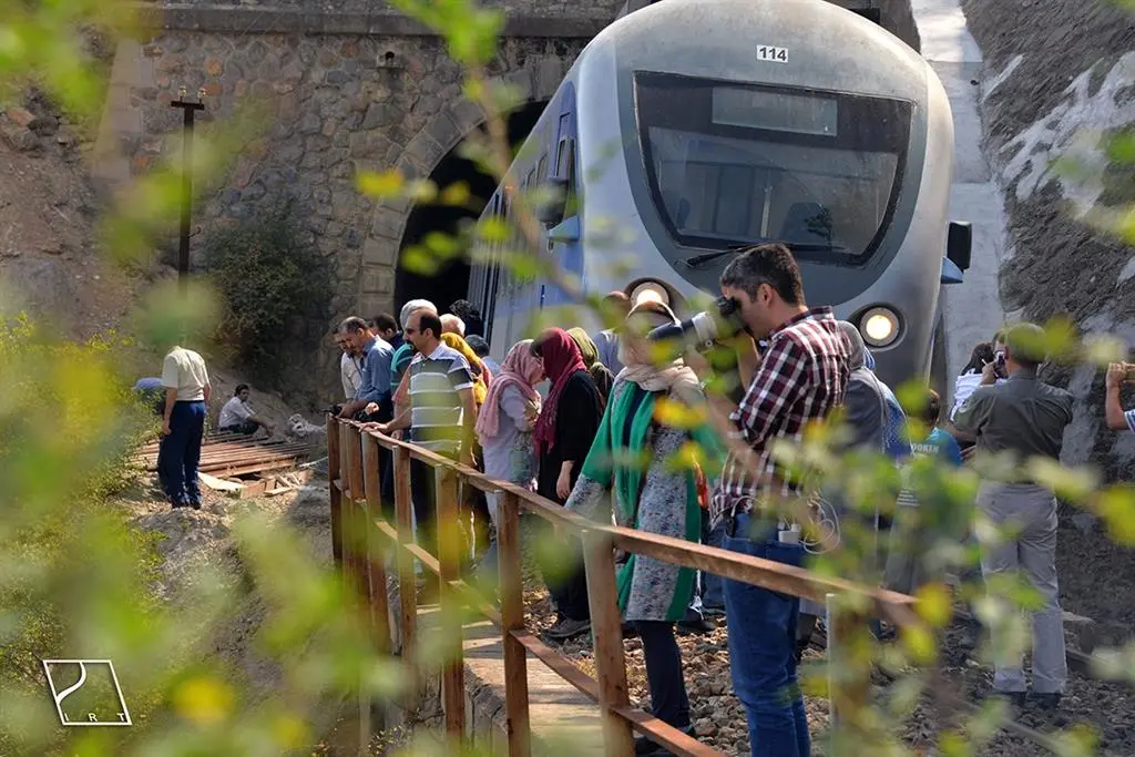  گردشگران 11 کشور با قطار زندگی «رجا» ایرانگردی می‌کنند