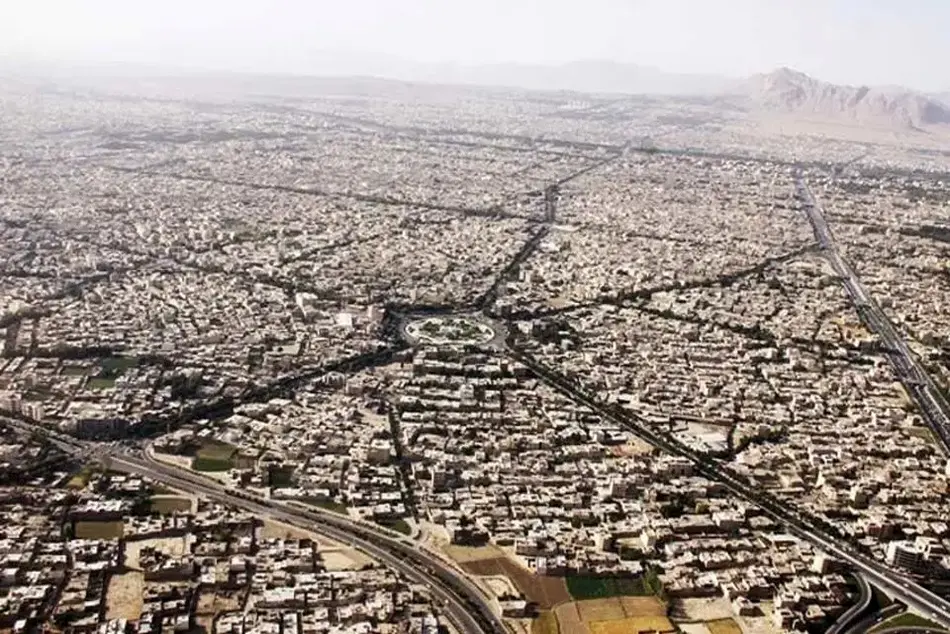 تمدن ایران شهری از دل کویر زندگی را به وجود آورده است