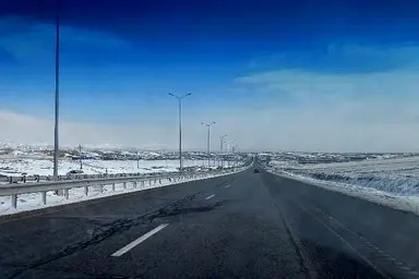 استفاده از روشنایی خورشیدی در پارکینگ های آزادراهی قزوین کرج و قزوین رشت