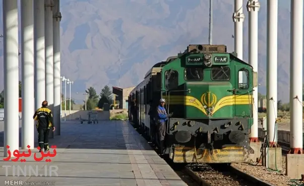 نماینده یزد، توجه مسئولان به مشکلات راه آهن این استان را خواستار شد