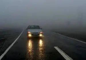 
ترافیک نیمه سنگین در محور تهران-کرج/ مه گرفتگی و کاهش دید در محور رامسر
