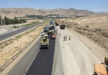 عملیات بهسازی جاده مبارکه- بروجن آغاز شد