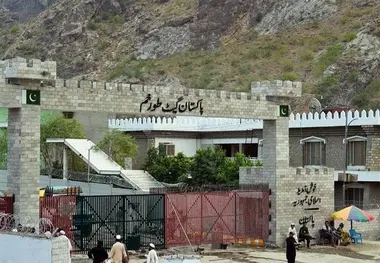 گذرگاه تورخم به دلیل مشکلات فنی به روی مسافران بسته است