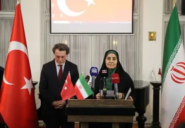 وزیر راه و شهرسازی: فرصت بی بدیل تقویت حمل و نقل و ترانزیت منطقه ای و بین المللی ایران و ترکیه به عنوان پل میان آسیا و اروپا 